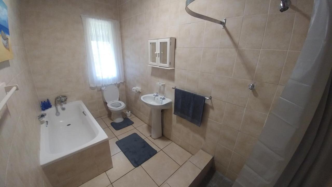 Four Seasons Self-Catering Guest House Граскоп Екстер'єр фото